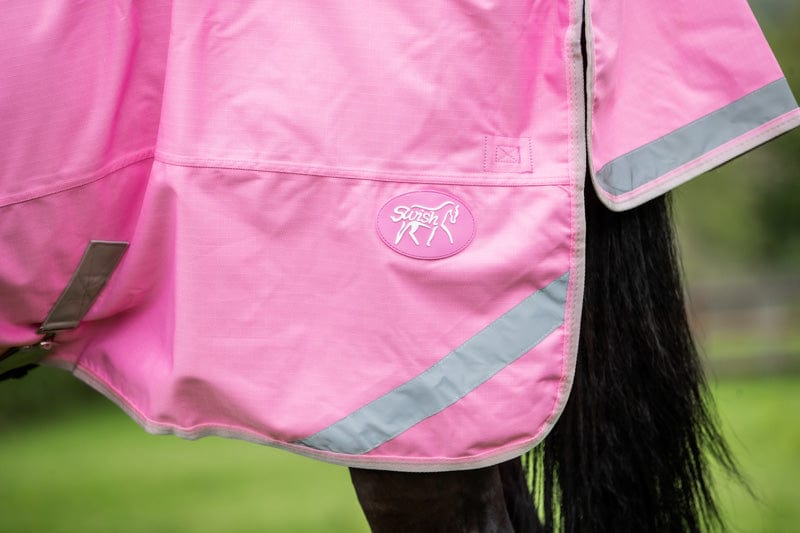 Lightweight 100g Detachable Neck Horse Turnout Rug - Baby Pink