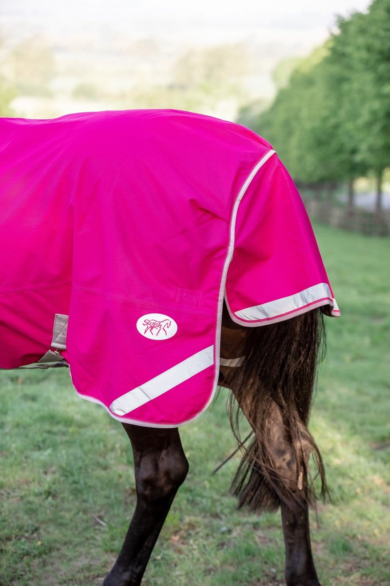 Medium weight 200g Detachable Neck Horse Turnout Rug - Pink